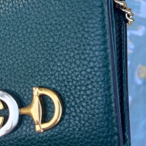 Gucci Zumi Black Wristlet - Picture 5 of 14